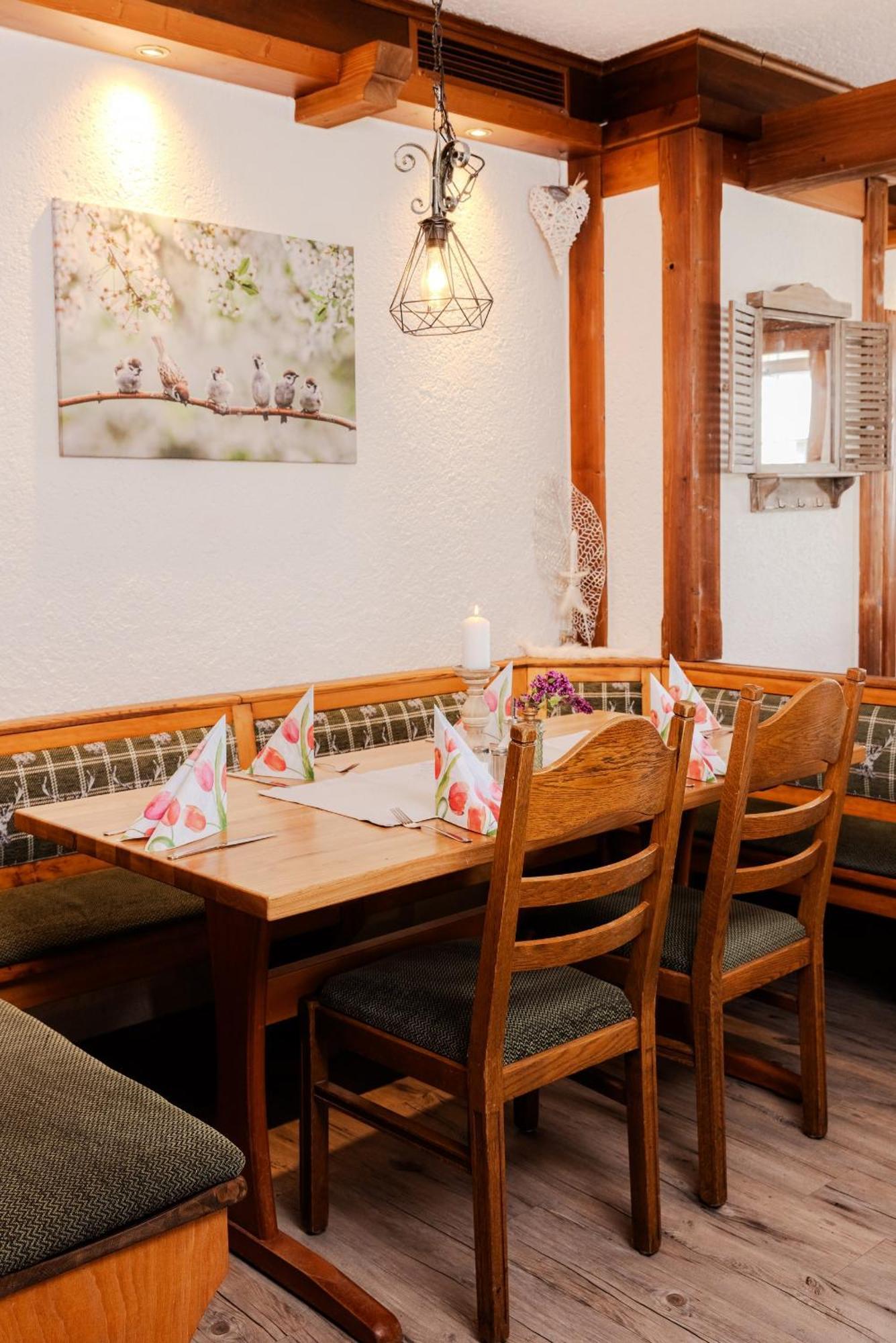 Landgasthof Zur Linde Heimbuchenthal エクステリア 写真