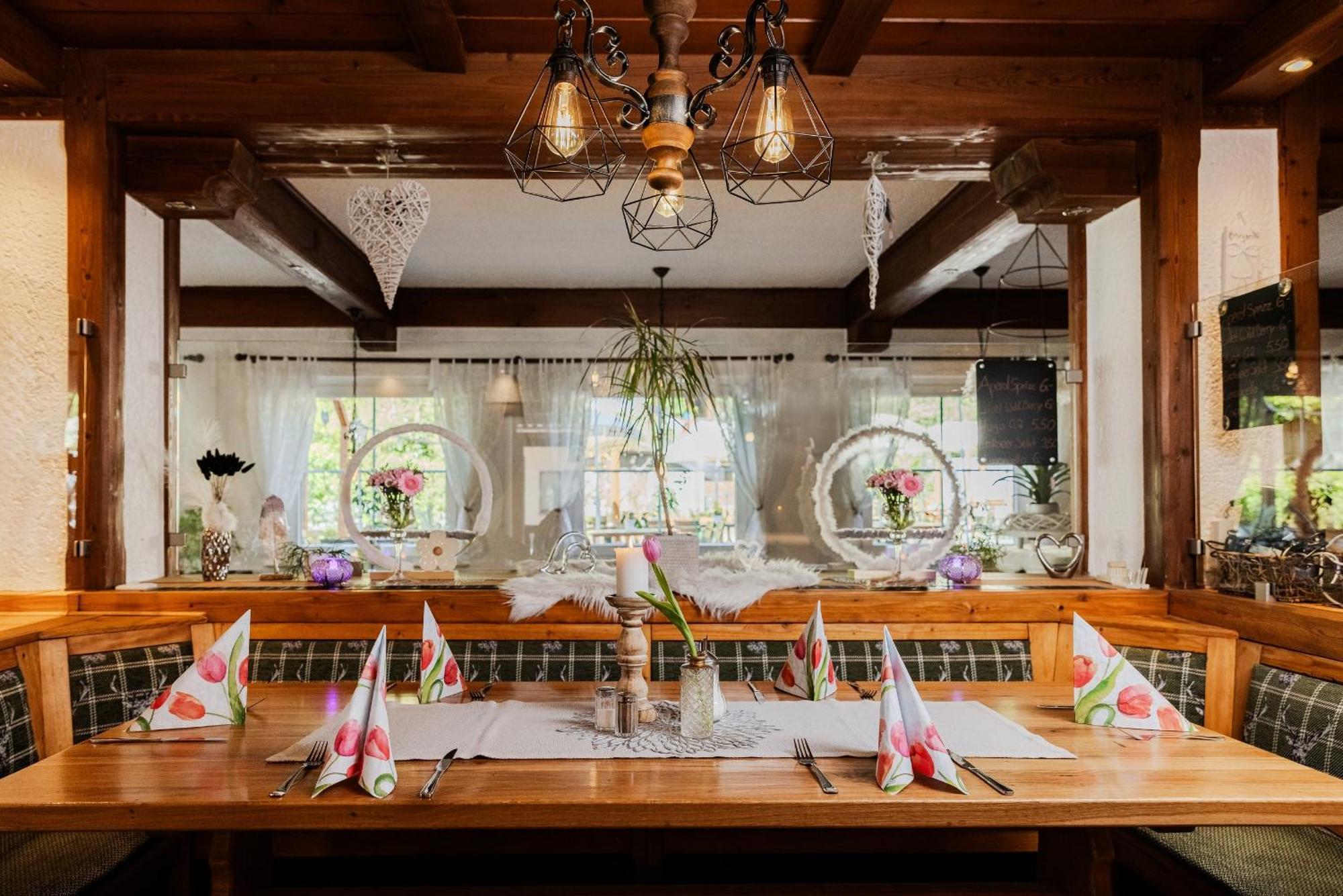 Landgasthof Zur Linde Heimbuchenthal エクステリア 写真