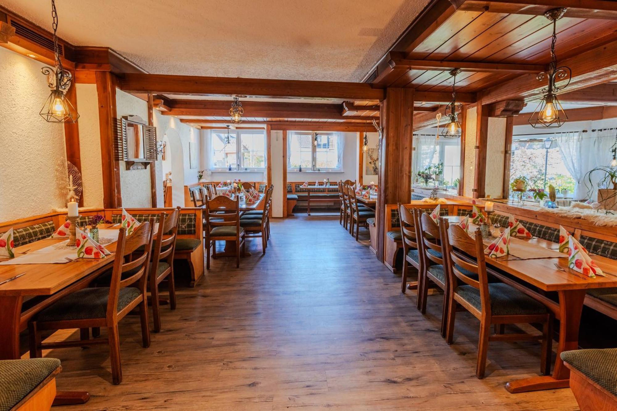 Landgasthof Zur Linde Heimbuchenthal エクステリア 写真