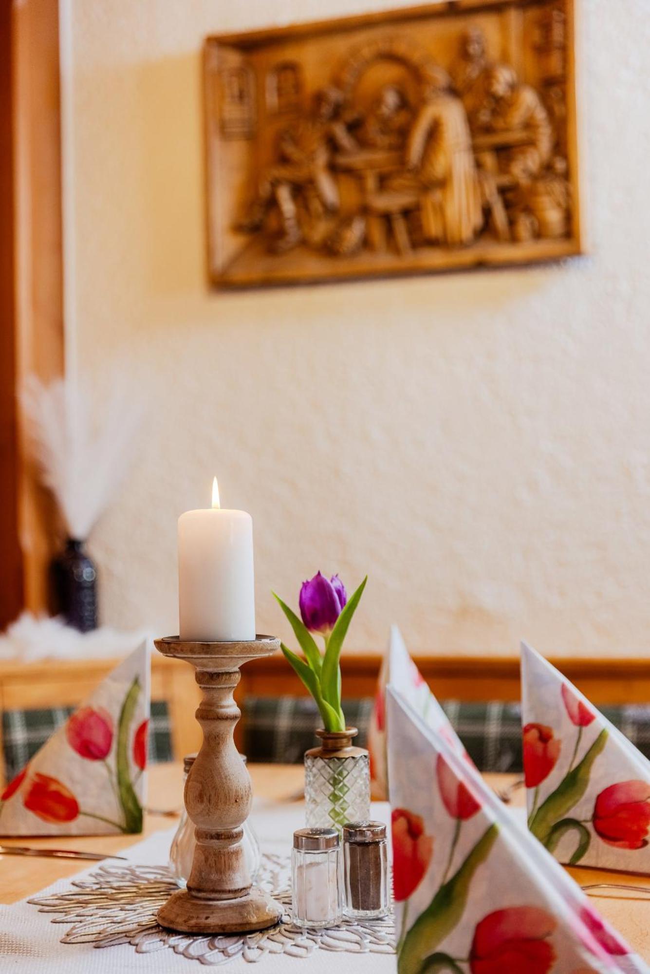 Landgasthof Zur Linde Heimbuchenthal エクステリア 写真