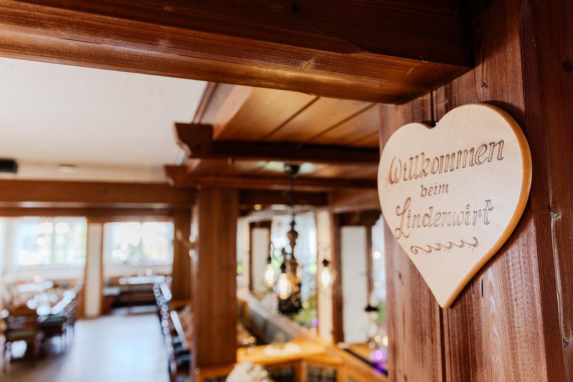 Landgasthof Zur Linde Heimbuchenthal エクステリア 写真