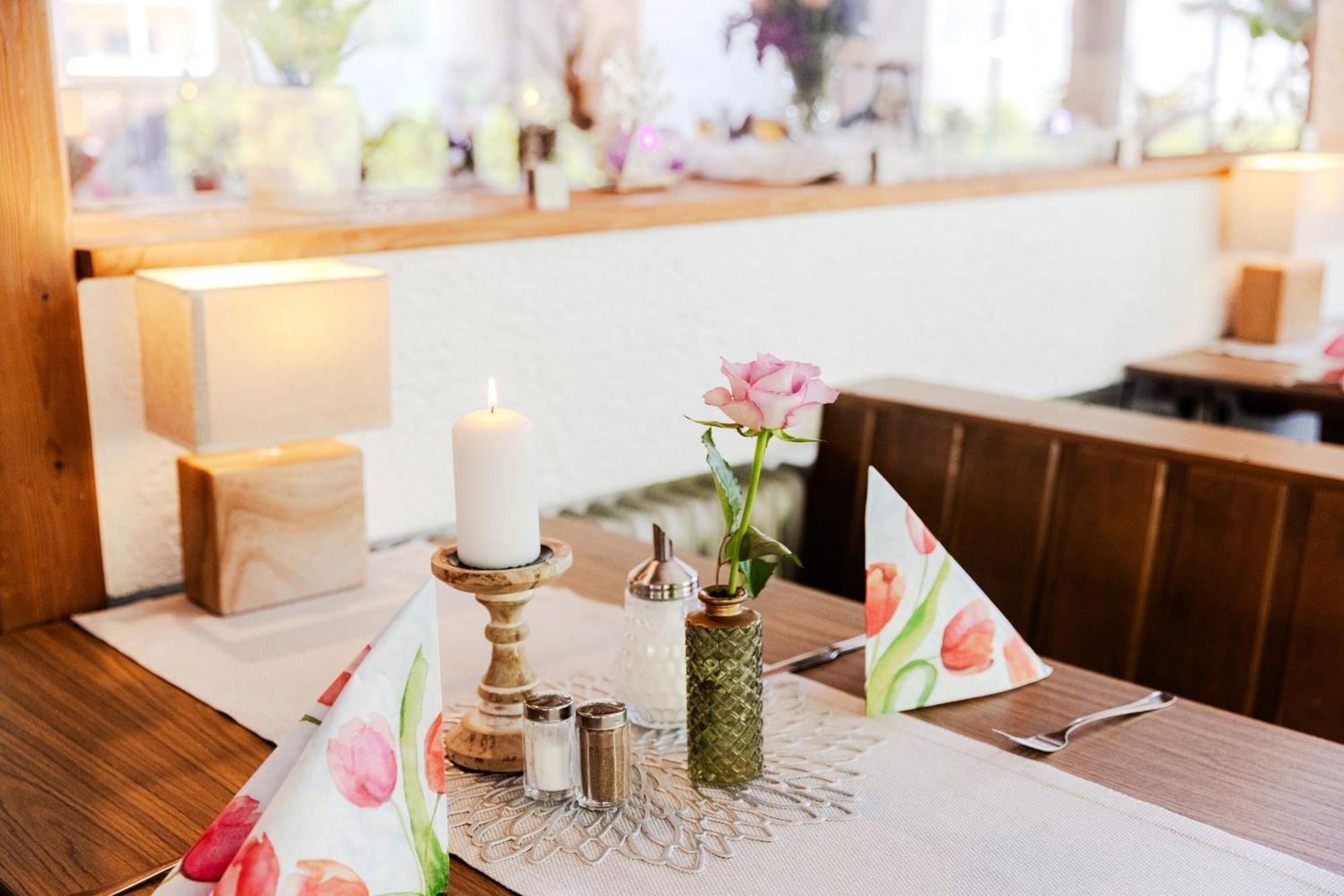 Landgasthof Zur Linde Heimbuchenthal エクステリア 写真