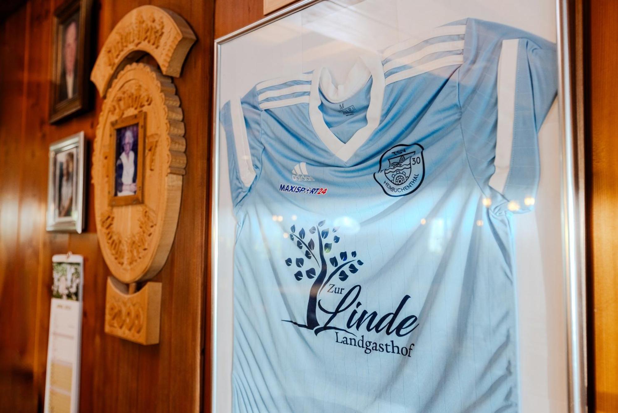 Landgasthof Zur Linde Heimbuchenthal エクステリア 写真