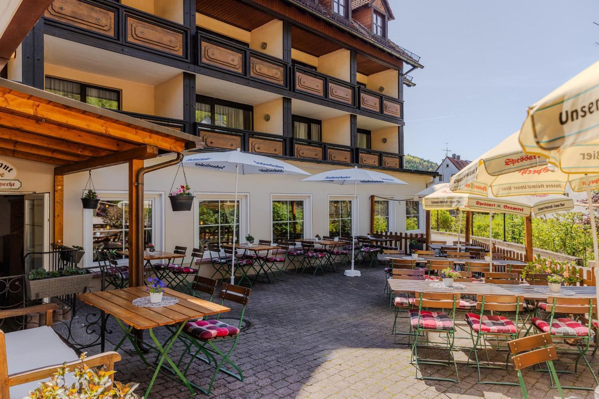 Landgasthof Zur Linde Heimbuchenthal エクステリア 写真