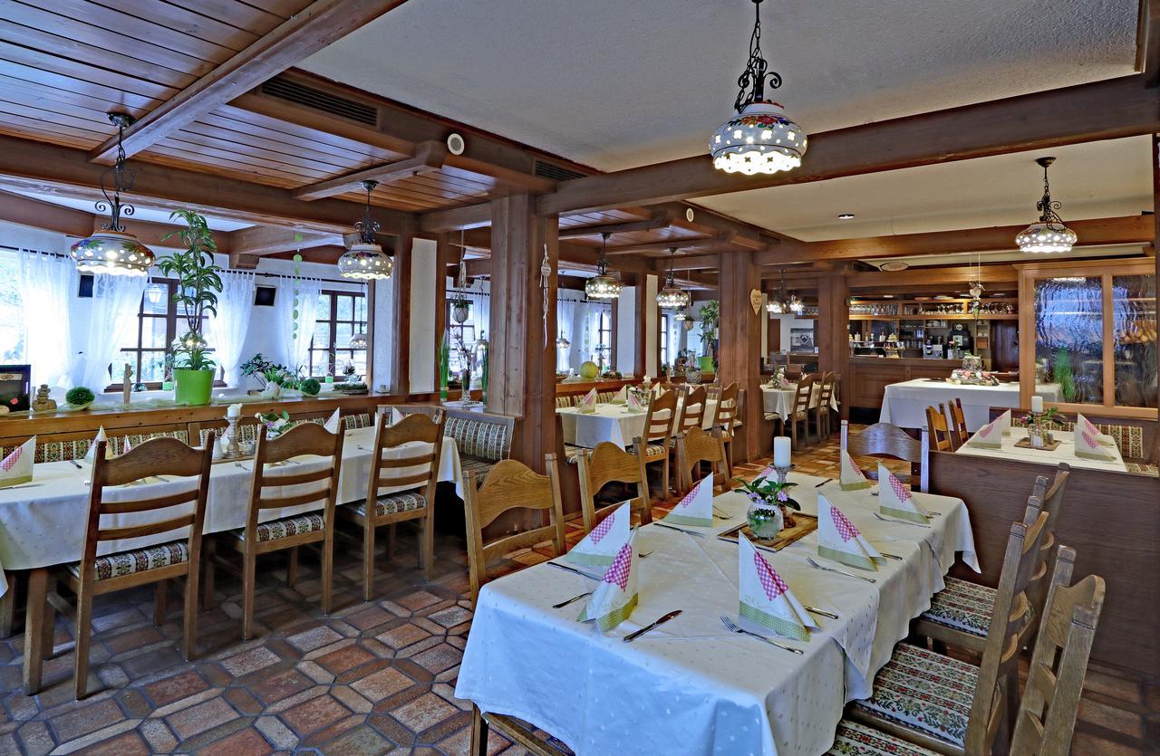 Landgasthof Zur Linde Heimbuchenthal エクステリア 写真