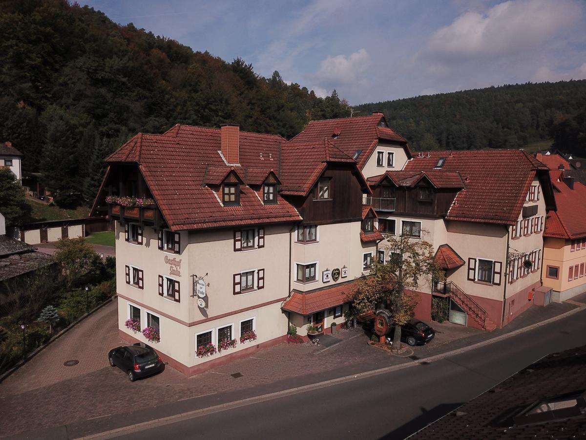 Landgasthof Zur Linde Heimbuchenthal エクステリア 写真